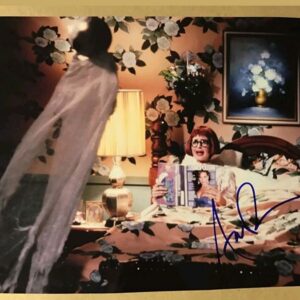 Annie Potts (Janine Melnitz) autographed photo