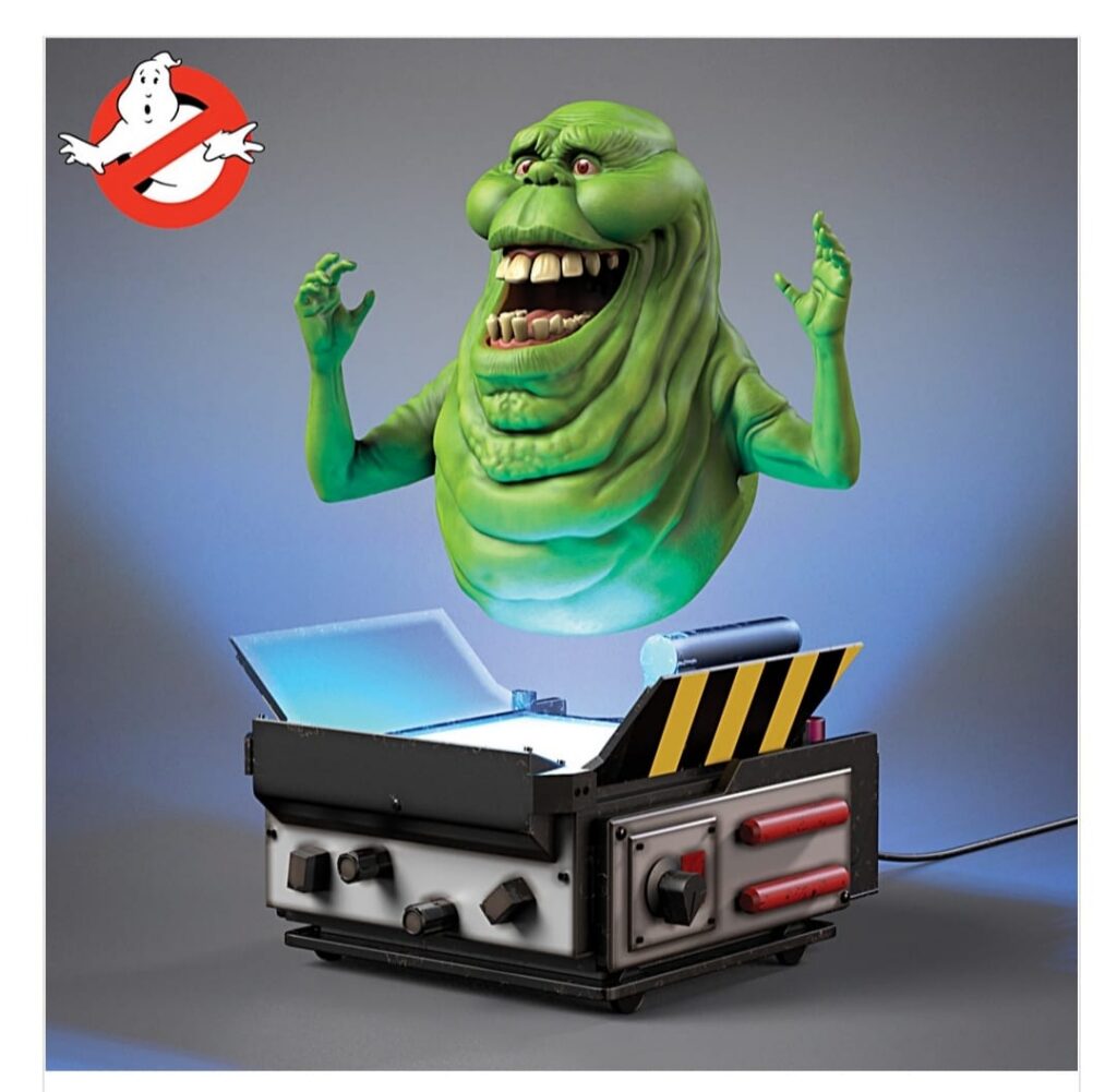 Ghostbusters – Levitating Slimer with Light-Up Ghost Trap Base